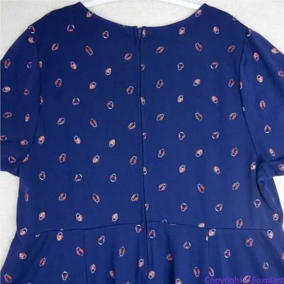 Unique Vintage Gwynnie Bee ladybug Print Dress, 2X - Picture 9 of 13